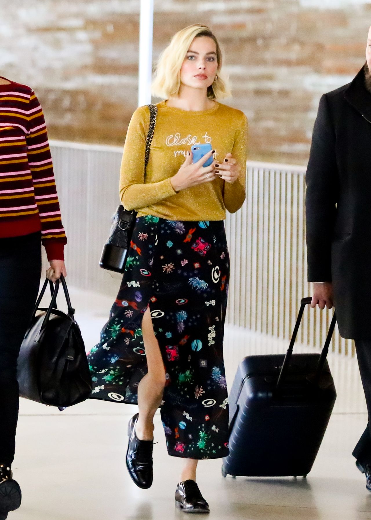 11 Looks da Margot Robbie Por Aí - Fashionismo